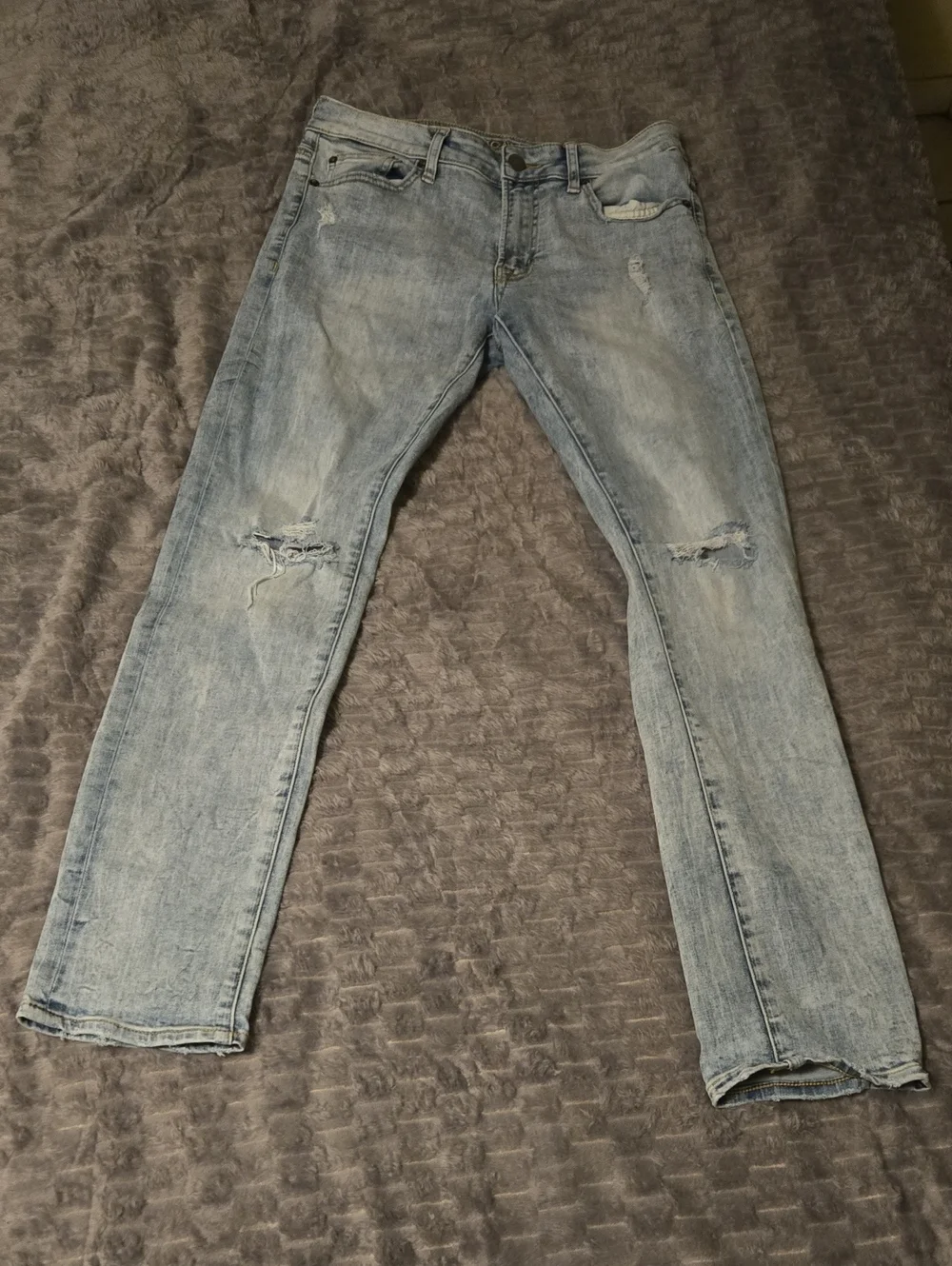 American Eagle Outfitters Extreme FlexLight Wash Distressed Size 30x32